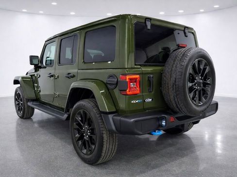 Used 2024 Jeep Wrangler Unlimited Sahara image 6