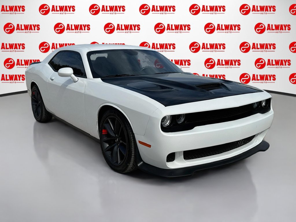 Used 2019 Dodge Challenger R/T Scat Pack RWD image 3
