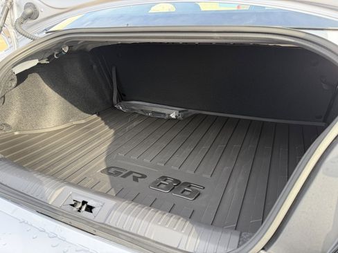 Certified 2025 Toyota GR86 w/ ALL Weather Mat Package (TMS) image 28