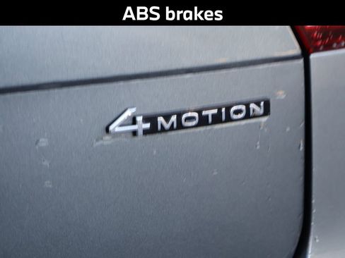 Used 2024 Volkswagen Tiguan SE image 11