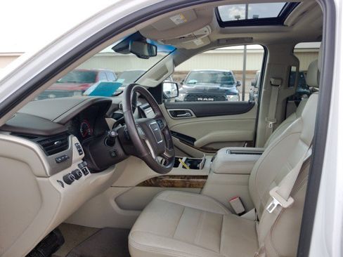 Used 2015 GMC Yukon Denali w/ Premium Package AWD/4WD image 15