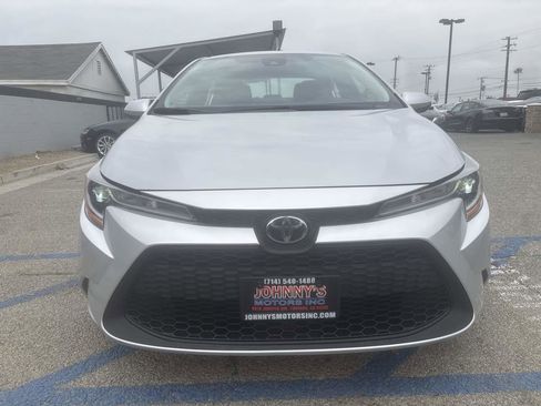 Used 2022 Toyota Corolla LE image 5