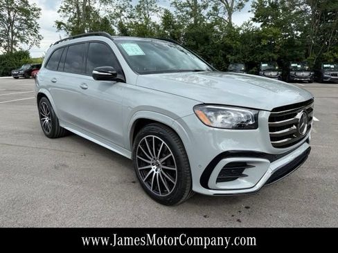 Used 2025 Mercedes-Benz GLS 450 4MATIC image 5