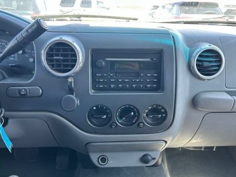 Used 2004 Ford Expedition XLS RWD image 15