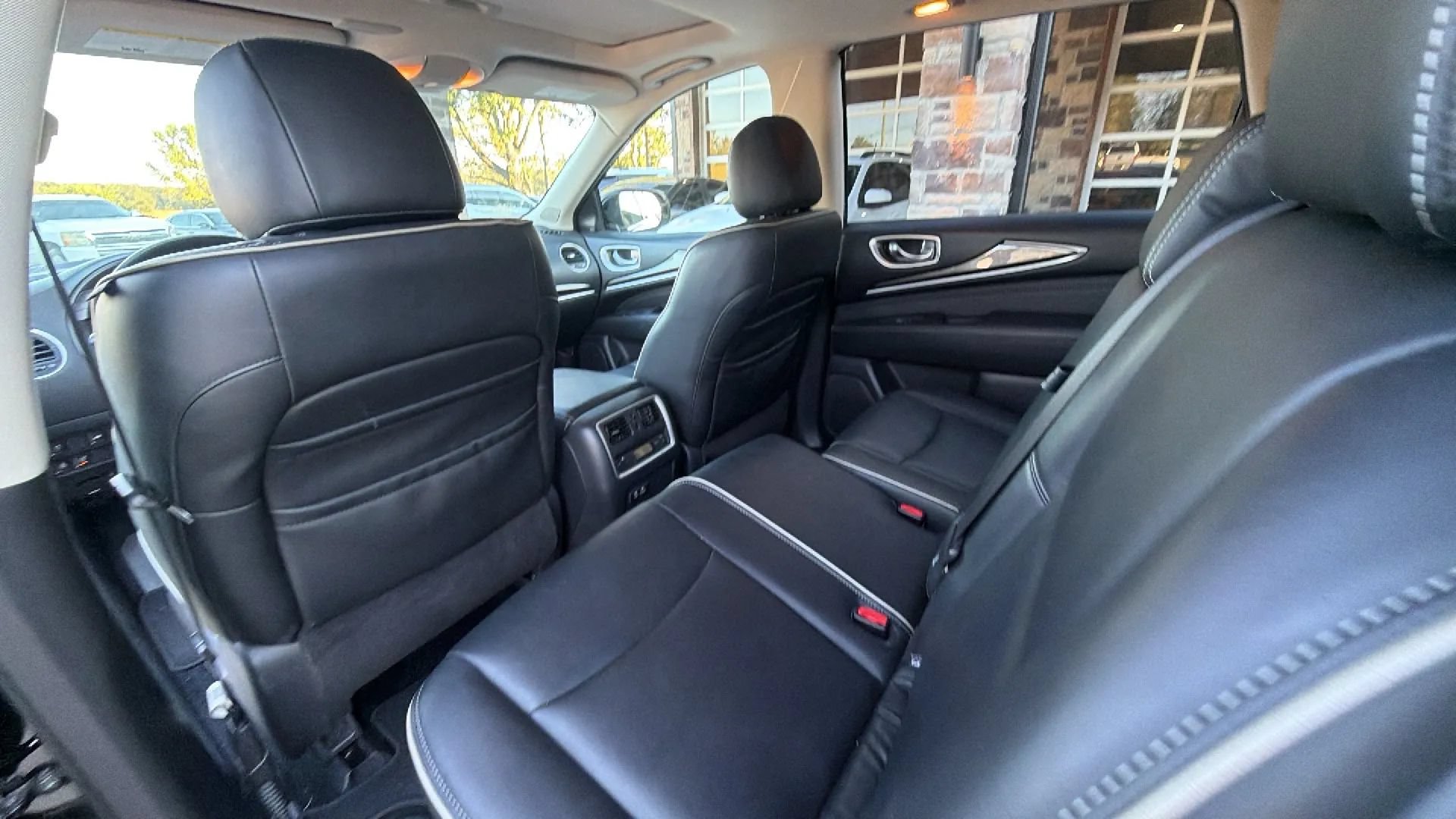 Used 2019 INFINITI QX60 Luxe AWD/4WD image 11