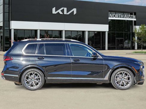 Used 2023 BMW X7 xDrive40i w/ Premium Package image 8