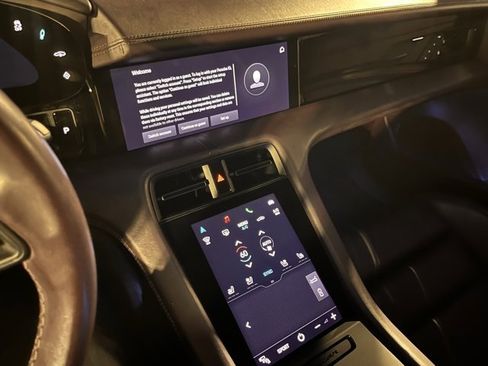 Used 2023 Porsche Taycan 4 Cross Turismo image 13