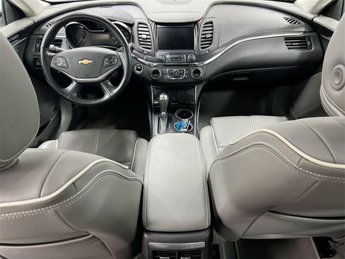 Used 2017 Chevrolet Impala Premier w/ Enhanced Convenience Package image 10