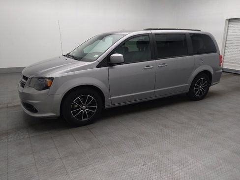 Used 2019 Dodge Grand Caravan GT FWD image 2