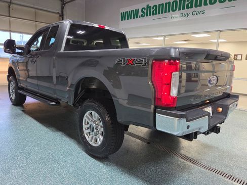 Used 2018 Ford F250 XLT w/ XLT Value Package AWD/4WD image 10