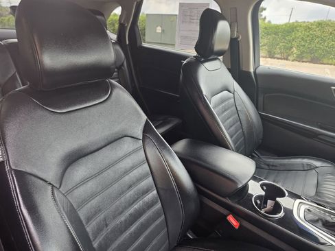 Used 2015 Ford Edge SEL w/ Equipment Group 201A FWD image 28