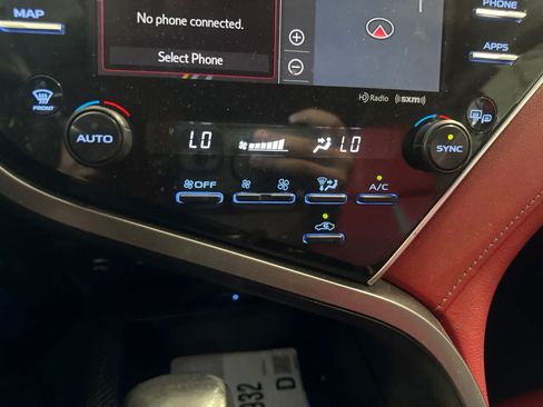 Used 2018 Toyota Camry XSE w/ Driver Assist Package FWD image 23