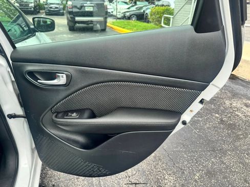 Used 2015 Dodge Dart SXT FWD image 30