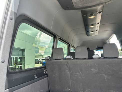 Used 2025 Mercedes-Benz Sprinter 2500 image 12