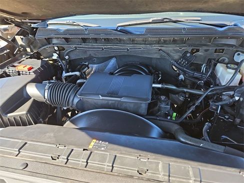 Used 2024 GMC Sierra 2500 SLT image 29