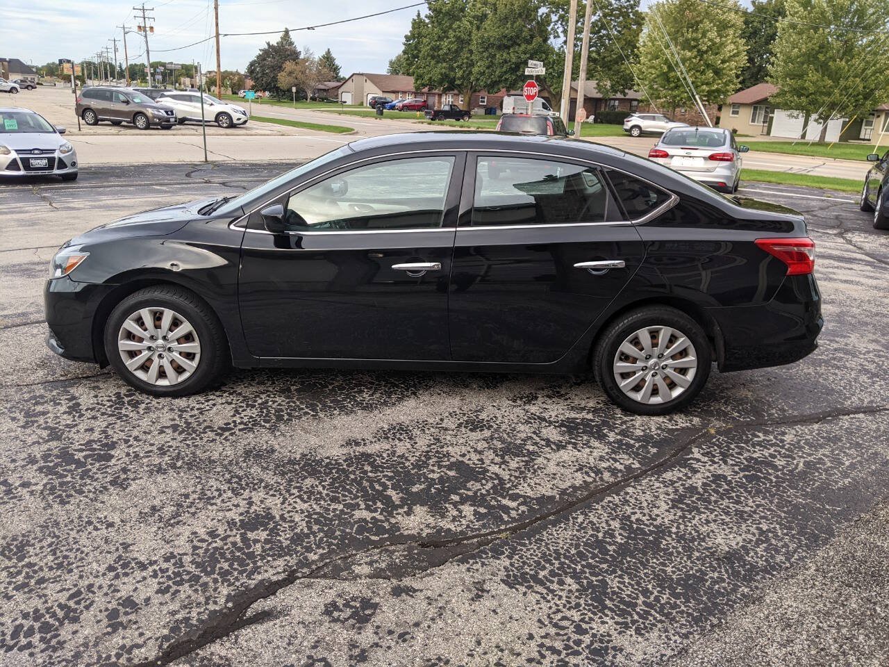 Used 2016 Nissan Sentra S FWD image 6