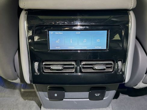 Used 2020 Lincoln Aviator Reserve w/ Equipment Group 201A image 25