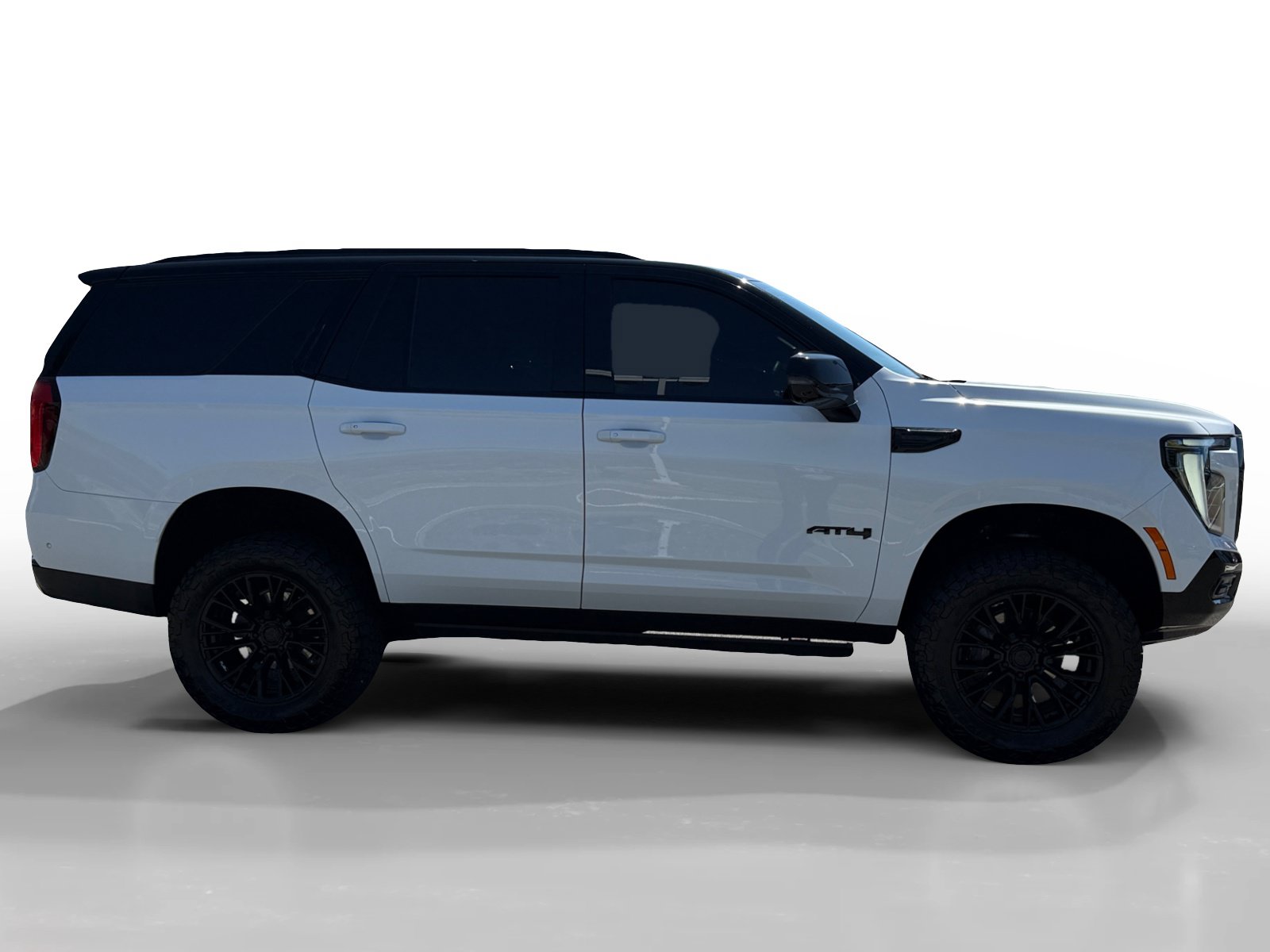 Used 2025 GMC Yukon AT4 AWD/4WD image 6
