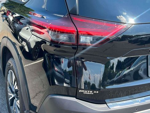 Used 2023 Nissan Rogue SV w/ SV Premium B Package AWD/4WD image 8