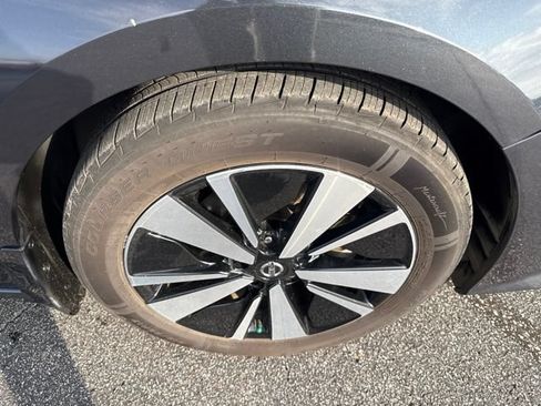 Used 2022 Nissan Altima 2.5 SV FWD image 13