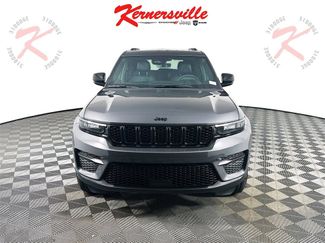 New 2025 Jeep Grand Cherokee Altitude video 2