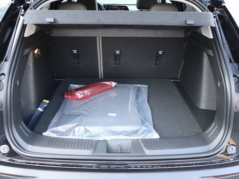 New 2026 Chevrolet Trax ACTIV w/ Sunroof Package FWD image 23