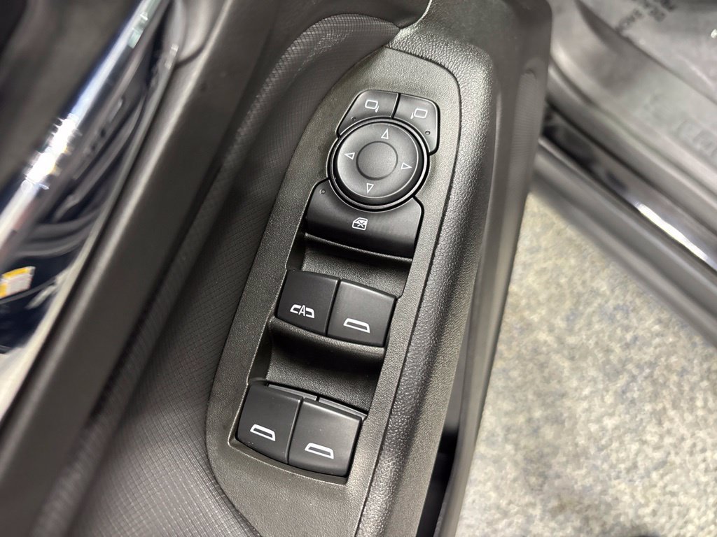 Used 2024 Chevrolet Equinox RS AWD/4WD image 29