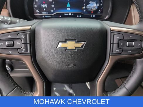 Used 2024 Chevrolet Tahoe High Country AWD/4WD image 11