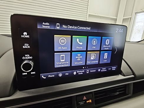 Used 2025 Honda Pilot EX-L image 14