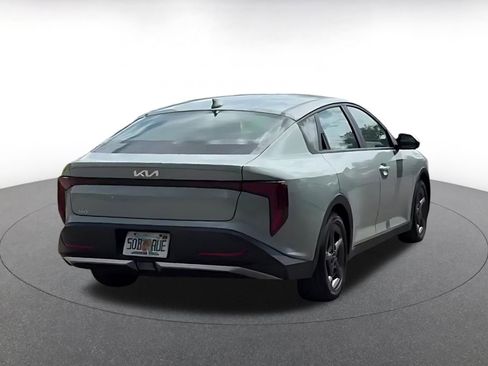 Used 2025 Kia K4 LXS image 14