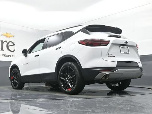 Used 2024 Chevrolet Blazer LT w/ Sound & Technology Package FWD image 5
