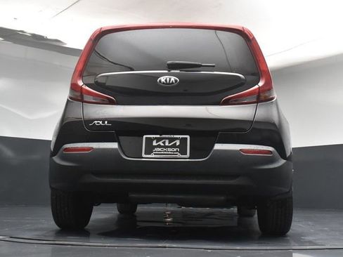Certified 2020 Kia Soul LX FWD image 35