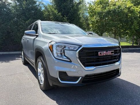 Used 2023 GMC Terrain SLE w/ Driver Convenience Package AWD/4WD image 11