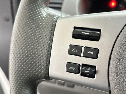 Used 2021 Nissan Frontier SV w/ Midnight Edition Floor Mats image 25