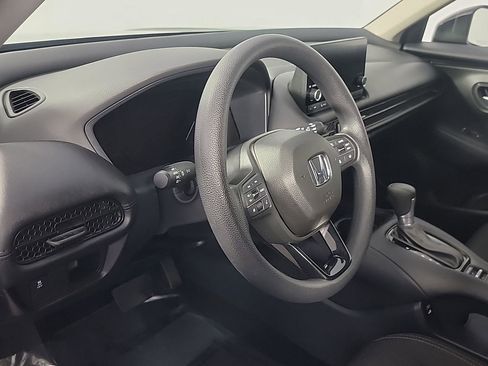Used 2025 Honda HR-V LX image 15