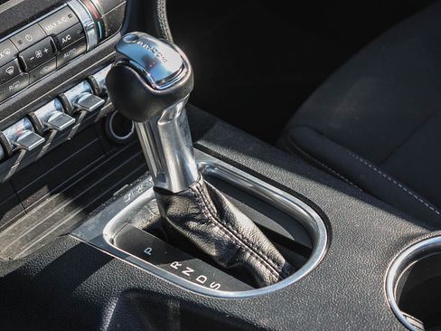 Used 2021 Ford Mustang Convertible w/ Equipment Group 101A image 26