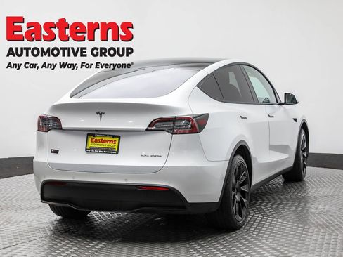 Used 2020 Tesla Model Y Performance image 5