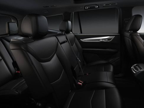 New 2025 Cadillac XT6 Luxury image 34