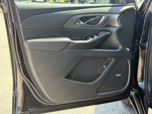 Used 2023 Chevrolet Traverse Premier w/ Redline Edition AWD/4WD image 16