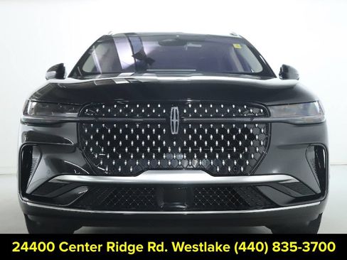 Used 2024 Lincoln Nautilus Reserve w/ Equipment Group 202A AWD/4WD image 6