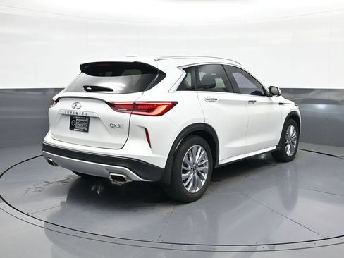 Used 2023 INFINITI QX50 Luxe FWD image 10