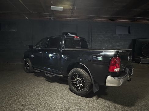 Used 2014 RAM 1500 Classic SLT w/ Luxury Group AWD/4WD image 4