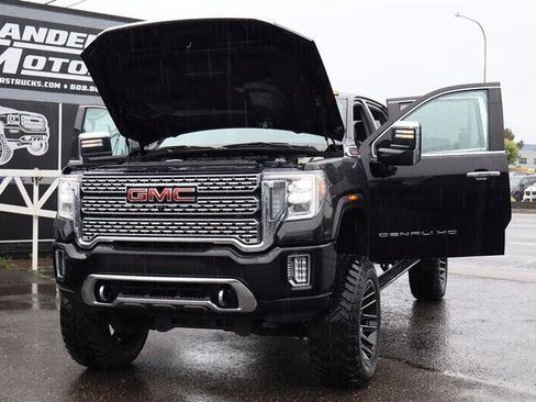 Used 2021 GMC Sierra 3500 Denali w/ Denali Ultimate Package AWD/4WD image 32