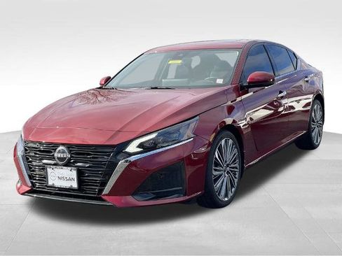 Certified 2024 Nissan Altima 2.5 SL image 2