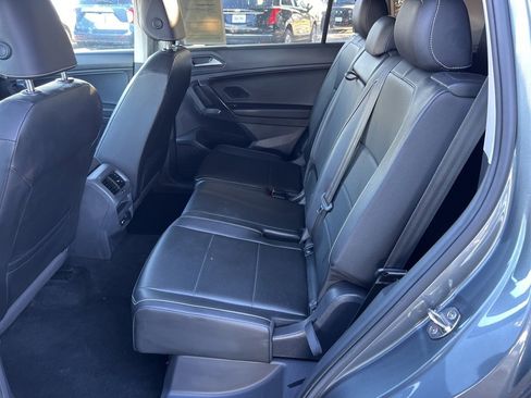 Used 2021 Volkswagen Tiguan SE image 19