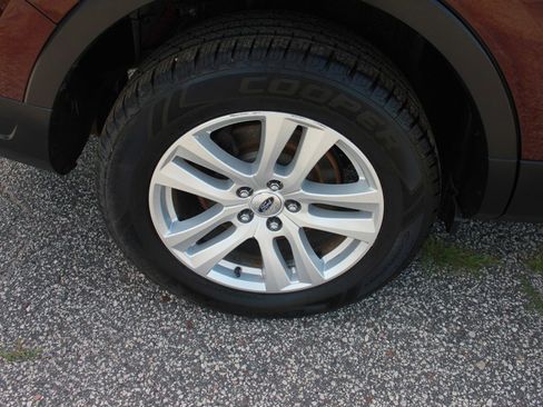 Used 2018 Ford Explorer XLT w/ Equipment Group 202A image 59