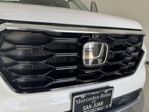 Used 2023 Honda Pilot Elite image 45