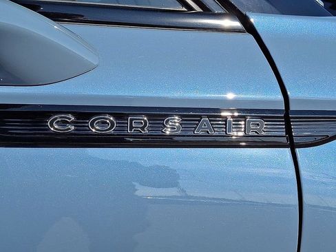 Used 2025 Lincoln Corsair AWD w/ Equipment Group 101A image 30