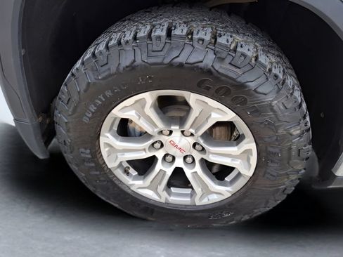 Used 2023 GMC Sierra 1500 SLE AWD/4WD image 46