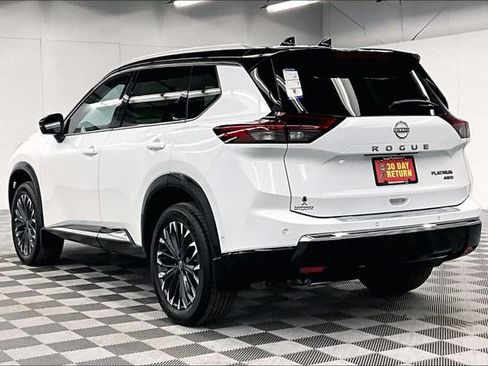 New 2025 Nissan Rogue Platinum w/ Tech Package AWD/4WD image 4